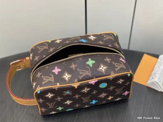 AAA Replica Ru KIT LOCKER bag-23*13*12CM VUITTON LOUIS DOPP 0528